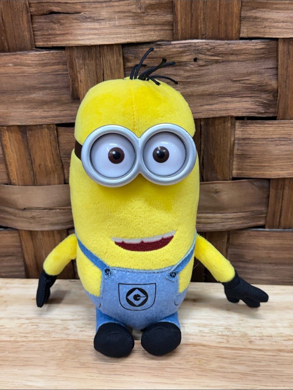 Ty Beanie Babies 8" Minion TIM from Despicable Me 3 Plush